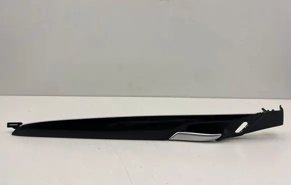 BMW X2 F39 Front door trim bar 7467885