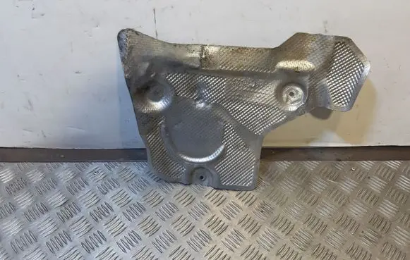 Mercedes-Benz GL X164 Exhaust heat shield A1646820171