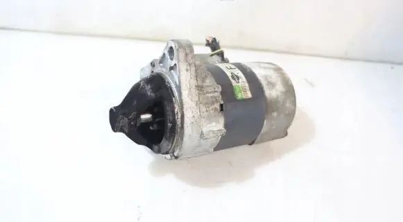 Nissan Almera Tino Starter motor D7E31