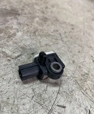Ford Mondeo MK V Airbag deployment crash/impact sensor