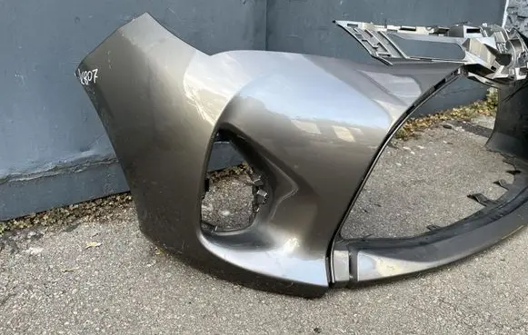 Toyota Yaris Front bumper