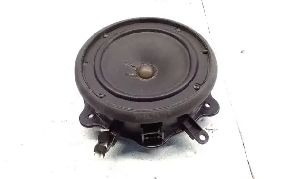 Audi A3 S3 8P Front door speaker 8E0035411A