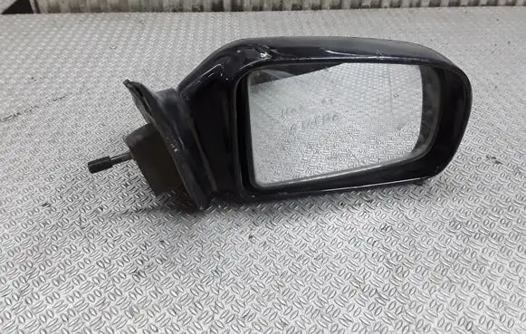 Hyundai Lantra II Manual wing mirror 