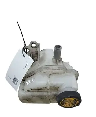 Toyota Yaris Brake fluid reservoir 