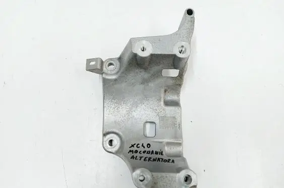 Volvo XC40 Generator/alternator bracket 32441214