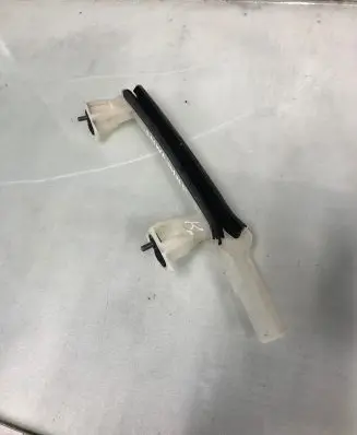 Opel Mokka B Front door windshield rail 