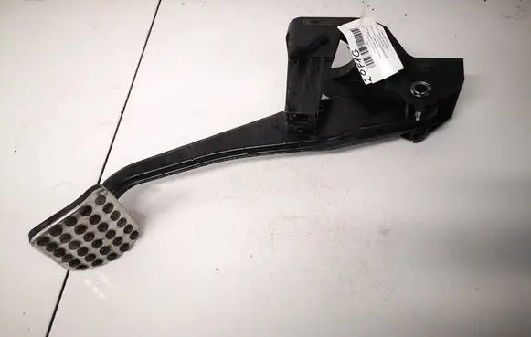 Mercedes-Benz GLA W156 X156 Brake pedal A2462900700