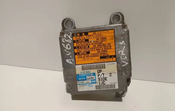Toyota Avensis Verso Airbag control unit/module 8917044050 2310002460 52C0180660