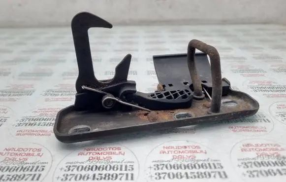 Volkswagen PASSAT B7 Engine bonnet/hood lock/latch loop/hook 3AA823480