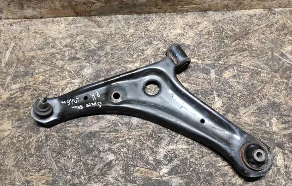 Mitsubishi Space Star Front lower control arm/wishbone 6GY