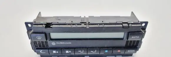 Volkswagen Golf IV Climate control unit