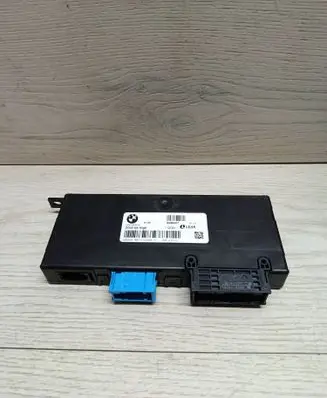 BMW 5 F10 F11 Gateway control module 9266407 112021 0704083