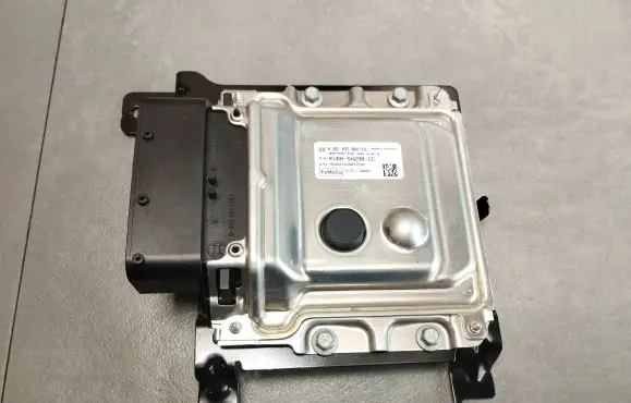 Ford Mondeo MK V Engine control unit/module 0281035909 KV6A5H298CC 1039T37891