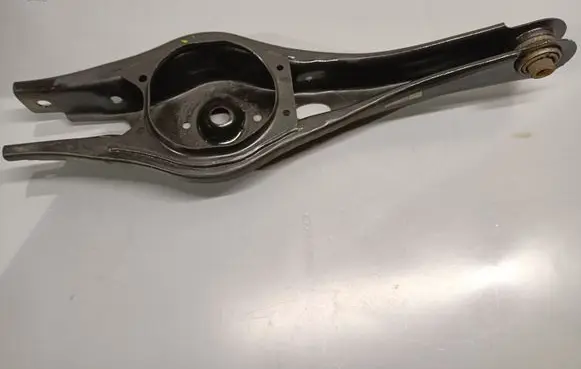 Rear upper control arm/wishbone
