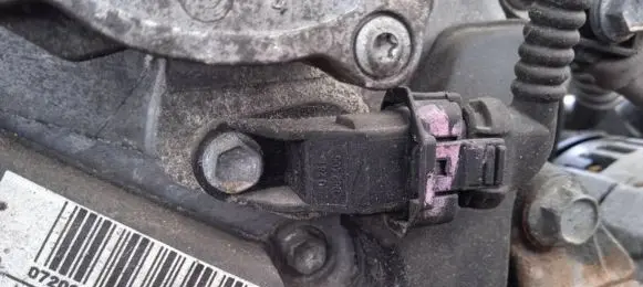 Toyota Yaris Camshaft position sensor 0281002406