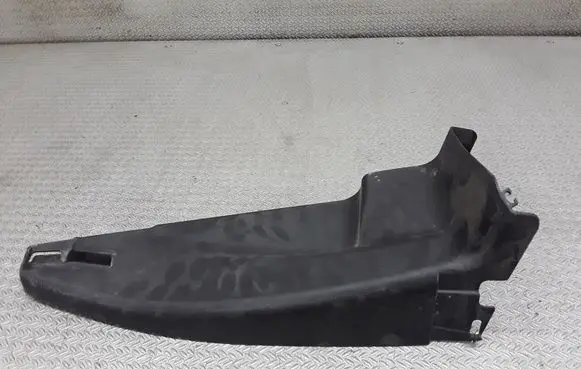 Volkswagen PASSAT B6 Other engine bay part 3C1815159C