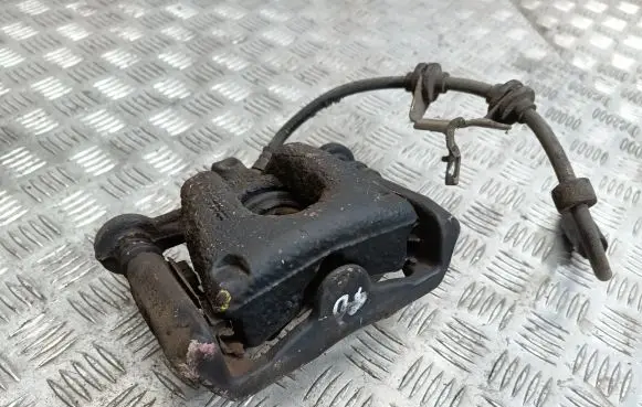 BMW 1 E81 E87 Front brake caliper