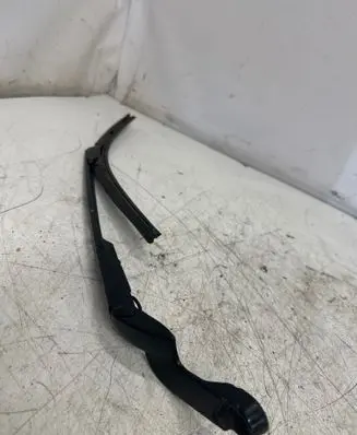 Audi A6 S6 C6 4F Front wiper blade arm 4F1955407