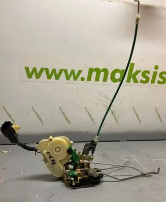 KIA Sorento Front door lock
