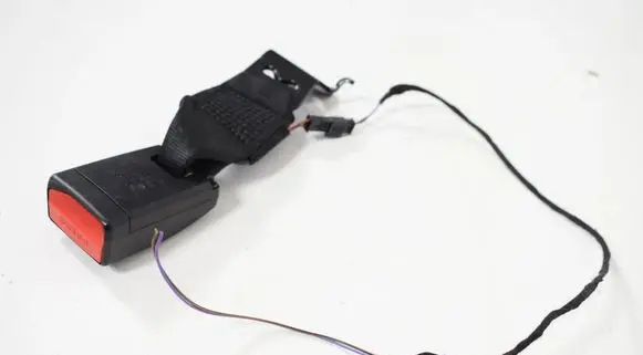 BMW M4 F82 F83 Rear seatbelt buckle 7266352
