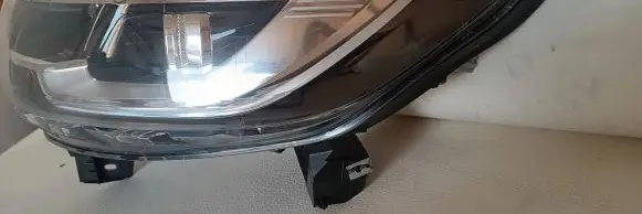 Renault Kadjar Headlight/headlamp 260602051R 01177081 0117780100103530