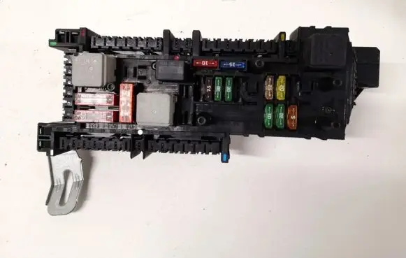 Mercedes-Benz A W168 Fuse box set A1682981670660 168298