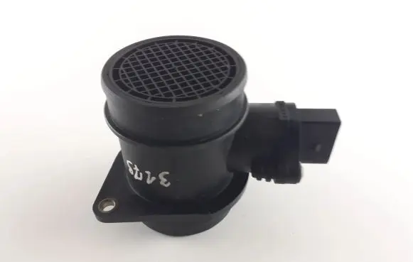 Audi A3 S3 8L Mass air flow meter 8L0133835CJ 06A906461L