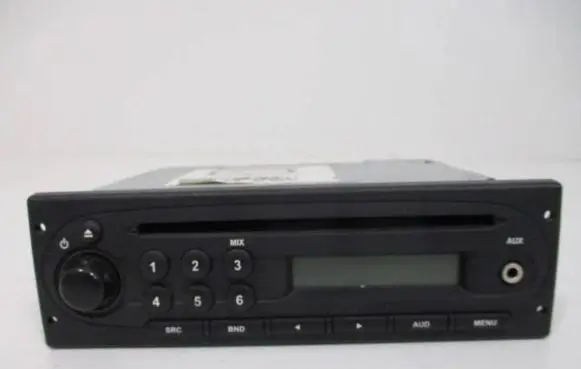 Dacia Logan I Radio/CD/DVD/GPS head unit 281115428R