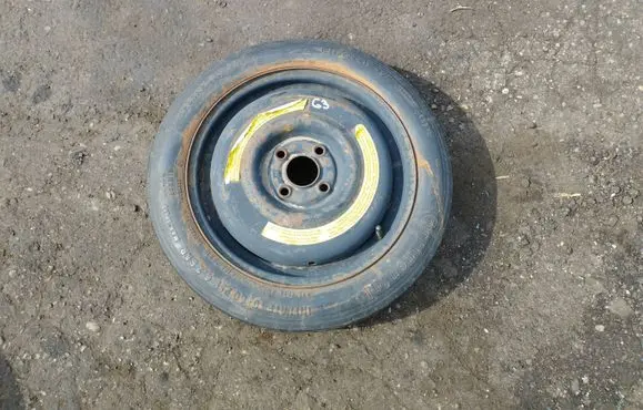 Volkswagen Golf III R15 spare wheel 535601025A