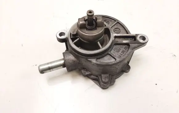 Mercedes-Benz E W211 Vacuum pump A6462300365