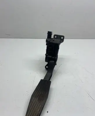 Opel Signum Accelerator throttle pedal 6PV00832200 9186724