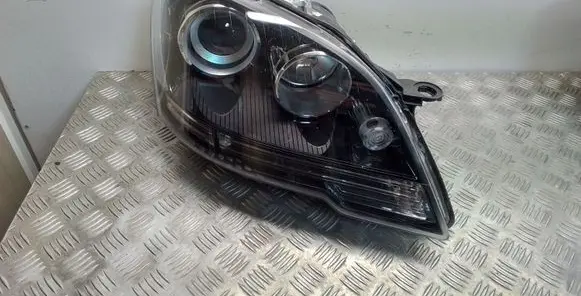 Mercedes-Benz ML W164 Headlight/headlamp