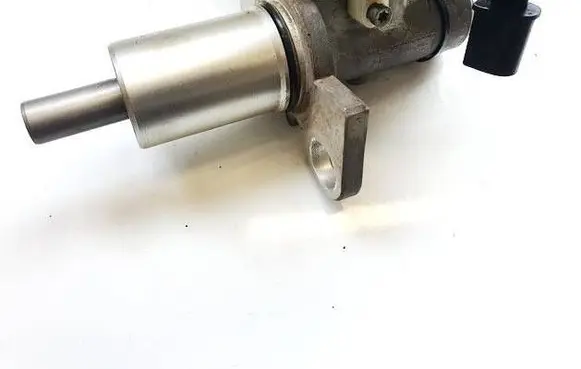 Audi A4 S4 B6 8E 8H Master brake cylinder 2499