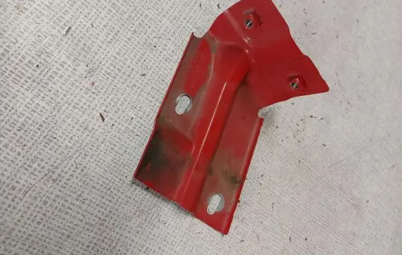 Volkswagen Caddy Fender mounting bracket 2K5821135