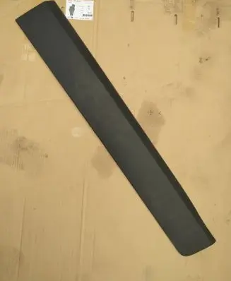 Opel Crossland X Front door trim (molding) 13482097