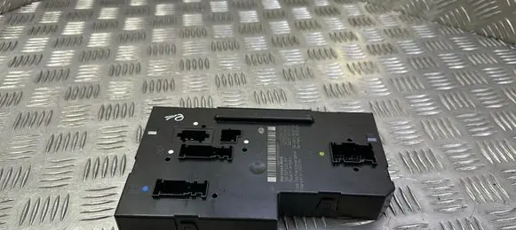 Mercedes-Benz E W212 Comfort/convenience module 2129060105 2129014604 2129024301