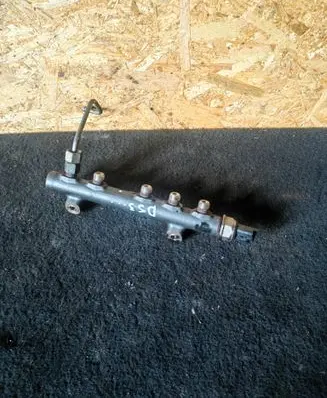 Citroen DS3 Fuel main line pipe 9685297580