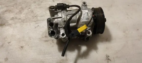 Opel Grandland X Air conditioning (A/C) compressor (pump) 9847222180