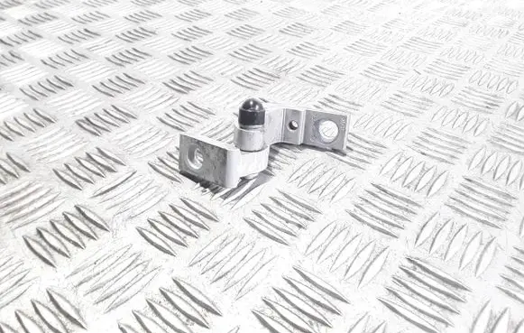 Skoda Superb B5 (3U) Front door upper hinge