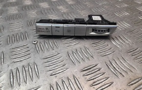 Audi A8 S8 D4 4H Parking (PDC) sensor switch 4H1959674BJ 4H0820911B