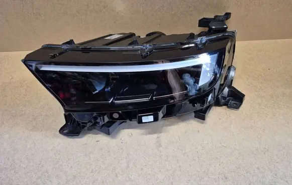 Opel Mokka B Headlight/headlamp 9837331880
