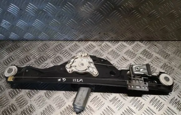 Mercedes-Benz E W211 Rear door window regulator with motor 2117300146 A2117300146
