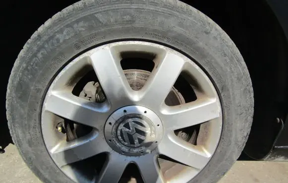 Volkswagen Cross Touran I R12 alloy rim 
