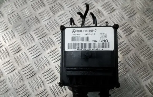 Volkswagen PASSAT B6 ABS Pump 3C0614109C