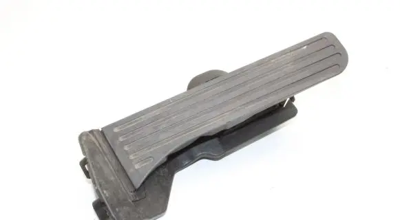 Audi A3 S3 8P Accelerator throttle pedal 1K2723503T