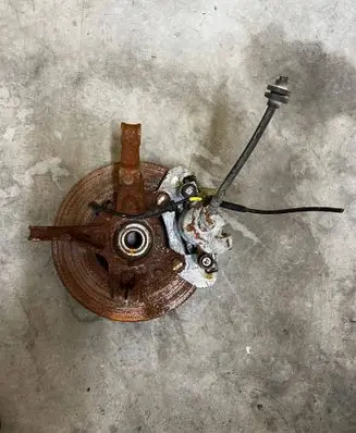 Dacia Sandero III Front wheel hub spindle knuckle 