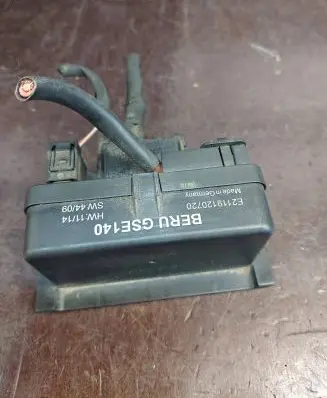 Mercedes-Benz C W203 Glow plug pre-heat relay E2119120720 GSE140