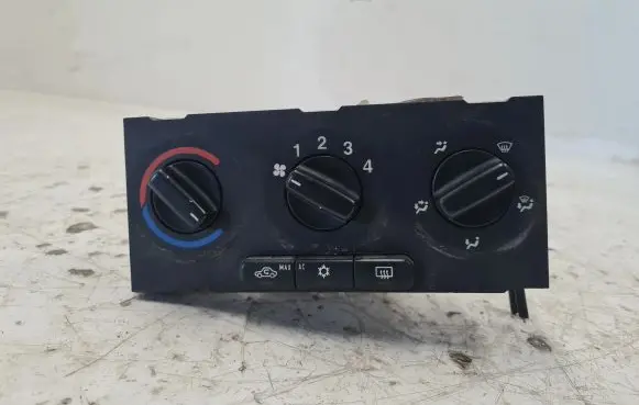 Opel Zafira A Climate control unit