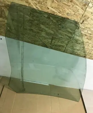 Peugeot 807 Front door window glass four-door E243R000929