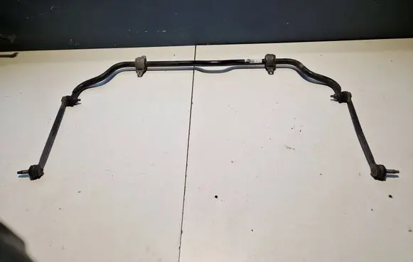 Mercedes-Benz CLA C118 X118 Front anti-roll bar/sway bar A2473200611 18519322